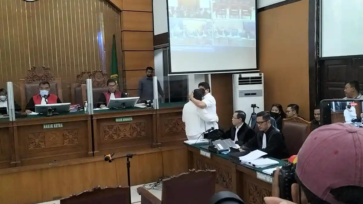 Tangisan Putri Candrawathi Terdengar Sampai ke Luar Kamar saat Brigadir J Ditembak Mati Ferdy Sambo