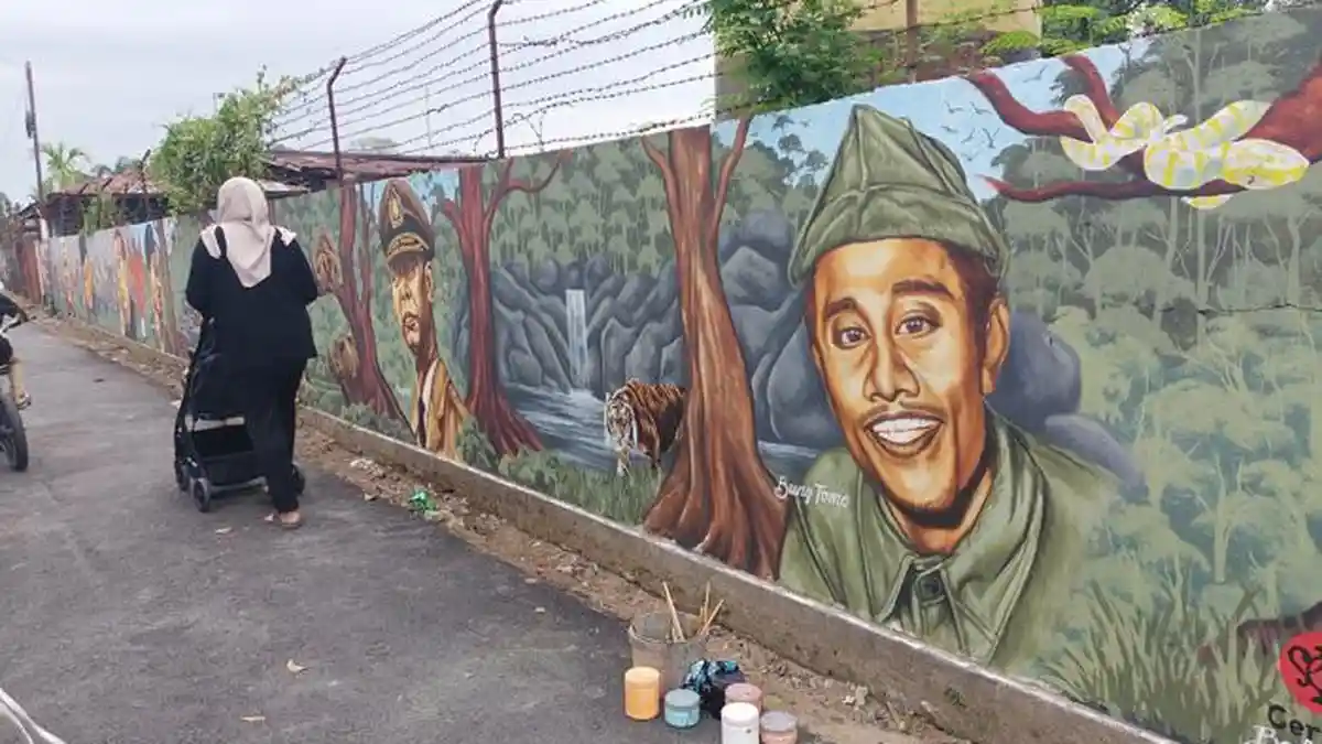 Peringati Hari Pahlawan, Dinding Lorong Harmoni Kota Jambi Dilukis Wajah Tokoh Nasional