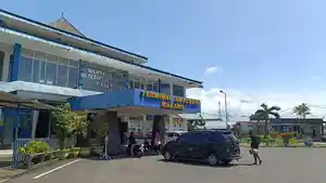 Pintu-depan-masuk-Terminal-Arjosari-Kota-Malang-Trans-Jatim.jpg