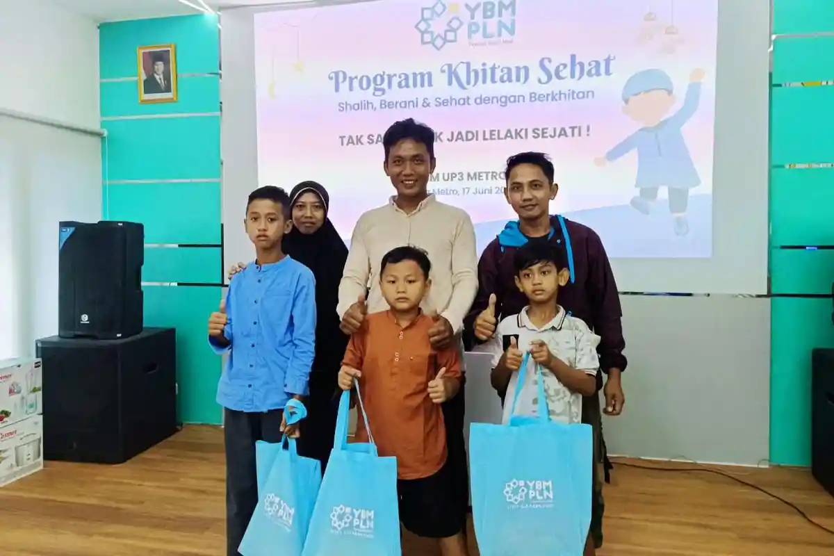 PLN UP3 Metro Melalui YBM Gelar Khitanan Massal, Wujud Peduli Sesama