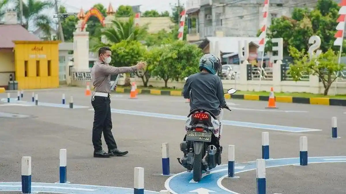 SIM Keliling, Polres Gayo Lues Beri Bimbel Gratis Bagi Pemohon SIM, Catat Jadwalnya