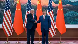 Presiden-AS-Donald-Trump-berjabat-tangan-dengan-Presiden-Tiongkok-Xi-Jinping.jpg