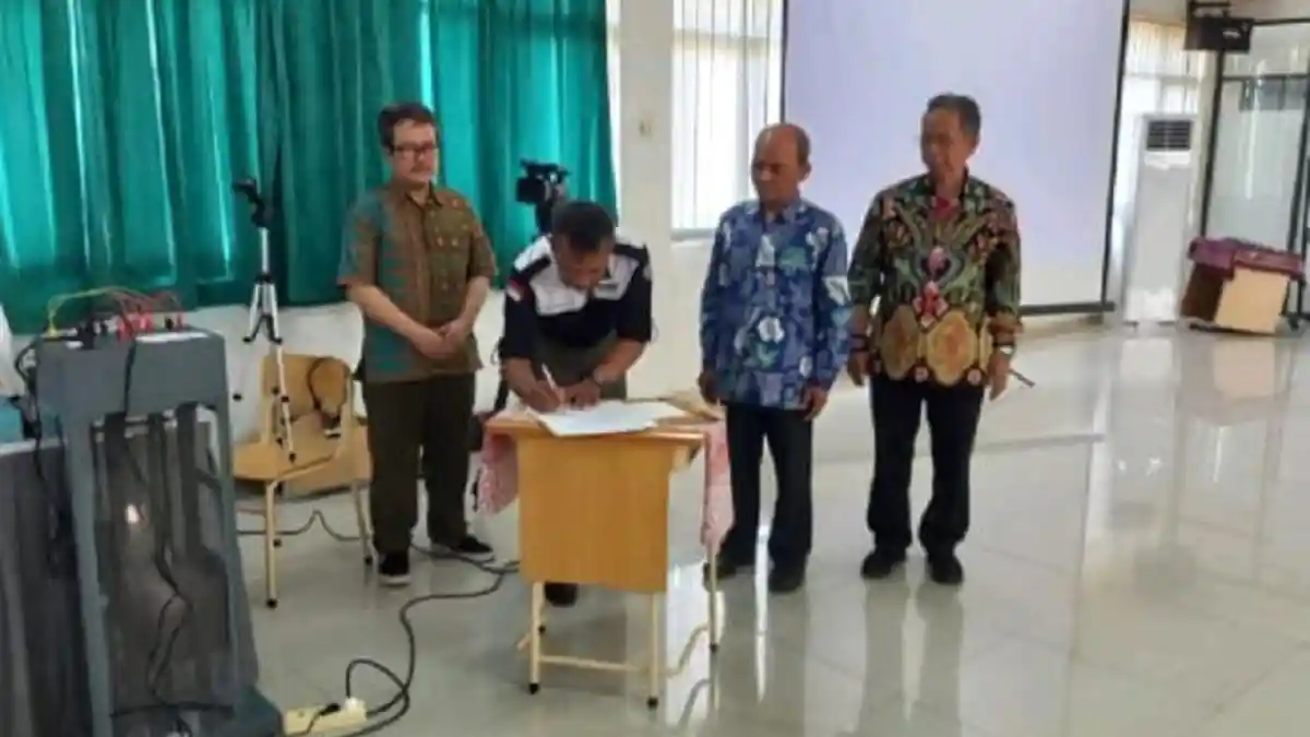 Dosen dan Mahasiswa Polban Kembangkan Simulator Lift 4 Lantai Berbasis Sistem Keamanan RFID