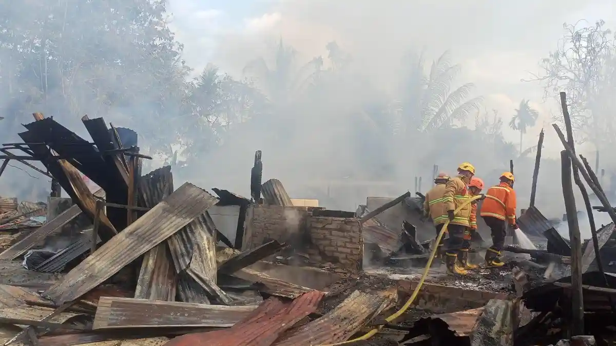 6 Rumah Bedeng di Prabumulih Hangus Terbakar, Diduga Karena Korsleting Listrik