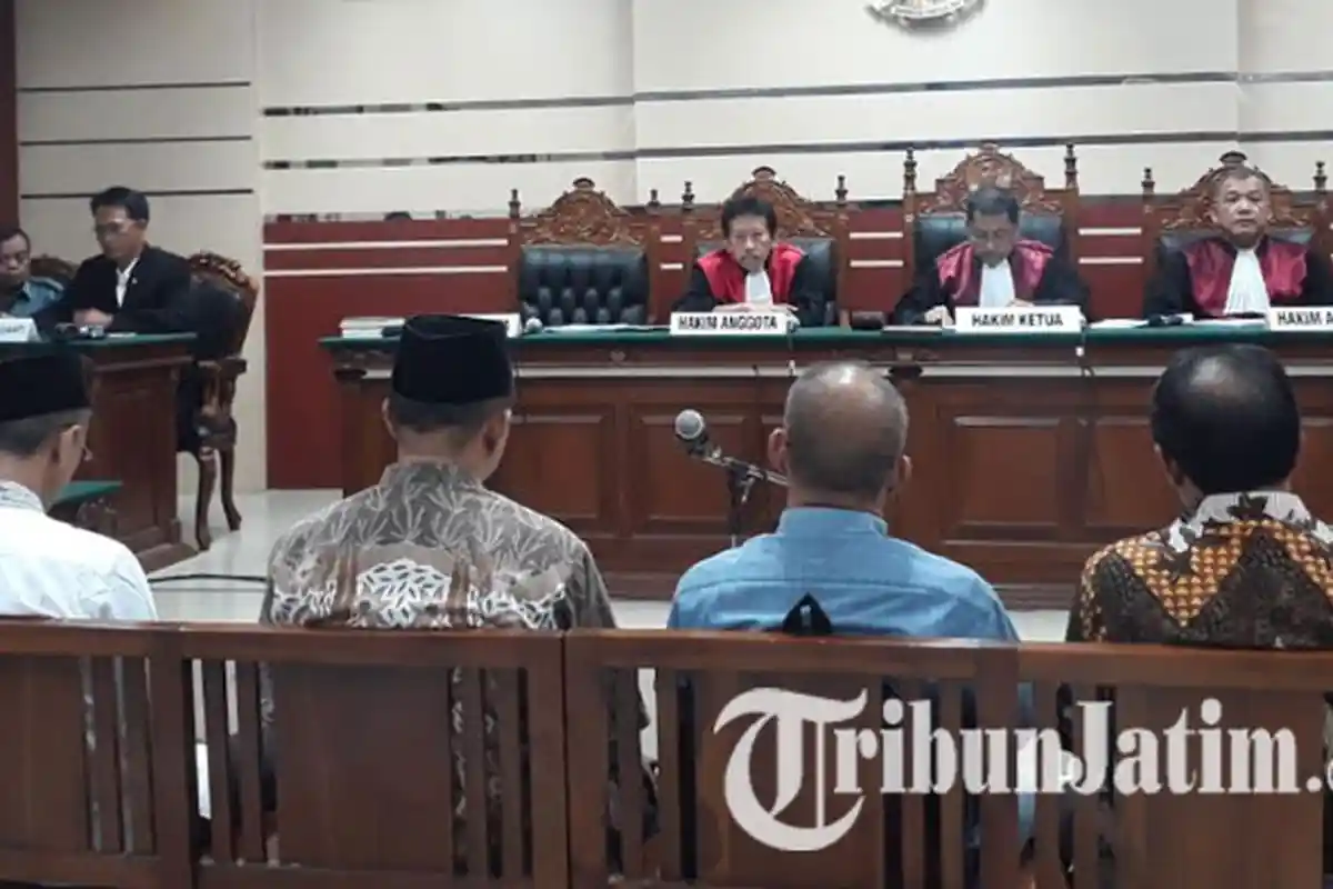 Bupati Pamekasan Divonis 2 Tahun 8 Bulan, Jaksa KPK Ajukan Pikir-pikir, Alasannya. . .