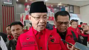 Ketua-DPC-PDIP-Kabupaten-Majalengka-Karna-Sobahi-6.jpg