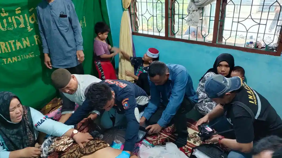 Sopir Angkot Tewas Mendadak, Polisi Langsung Olah TKP