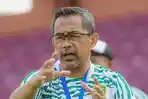 Aji-Santoso-pelatih-Persebaya-Surabaya-di-Liga-1-2023.jpg