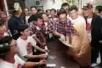 Wagub Djarot Bersama Relawan Bara Badja Bagikan Kacamata Gratis
