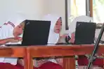 Sekolahnya Hancur Diterjang Lahar Erupsi Semeru, Siswa di Lumajang Gantian Komputer Buat Ujian TKA