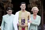Sosok-Ayah-Justin-Hubner-Curi-Perhatian-saat-Dampingi-Sang-Anak-Menikah-Berdarah-Makassar-Bandung.jpg