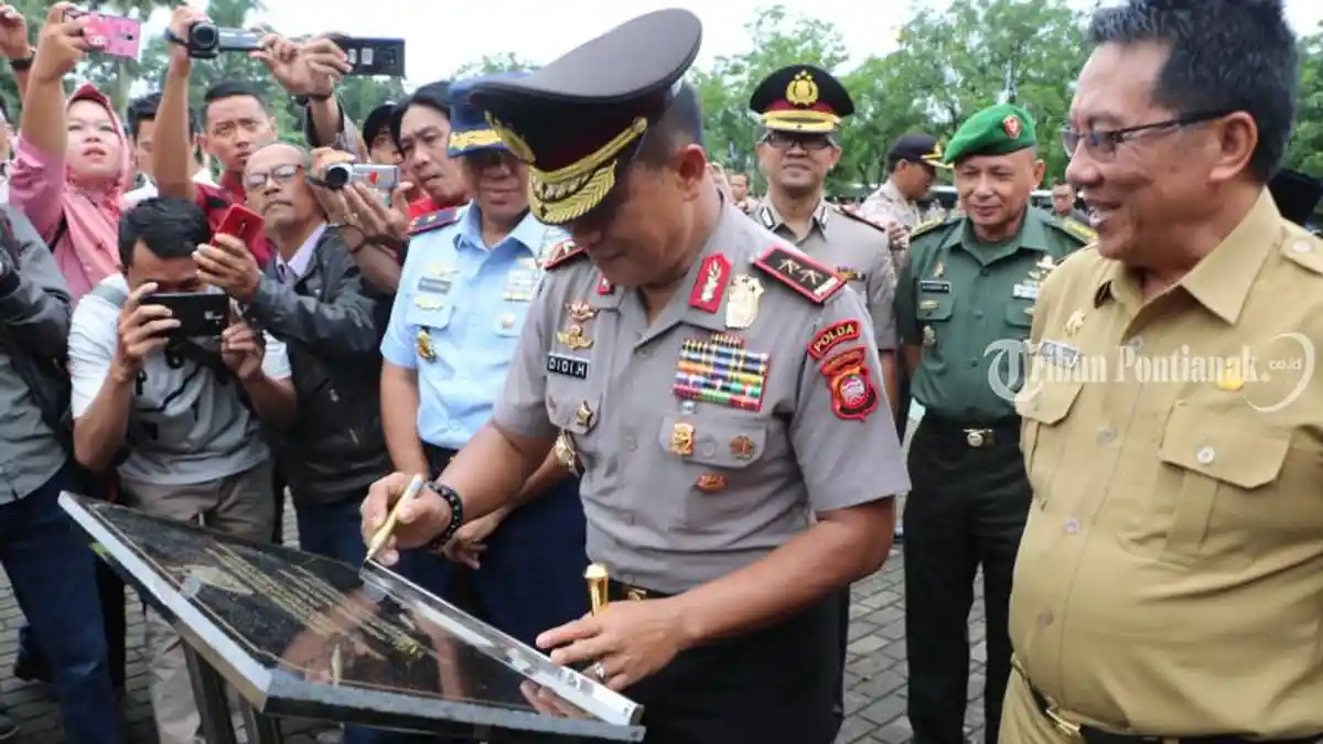 FOTO: Kapolda Kalbar Irjen Didi Haryono Resmikan Polres Kubu Raya - polres-kubu-raya3.jpg