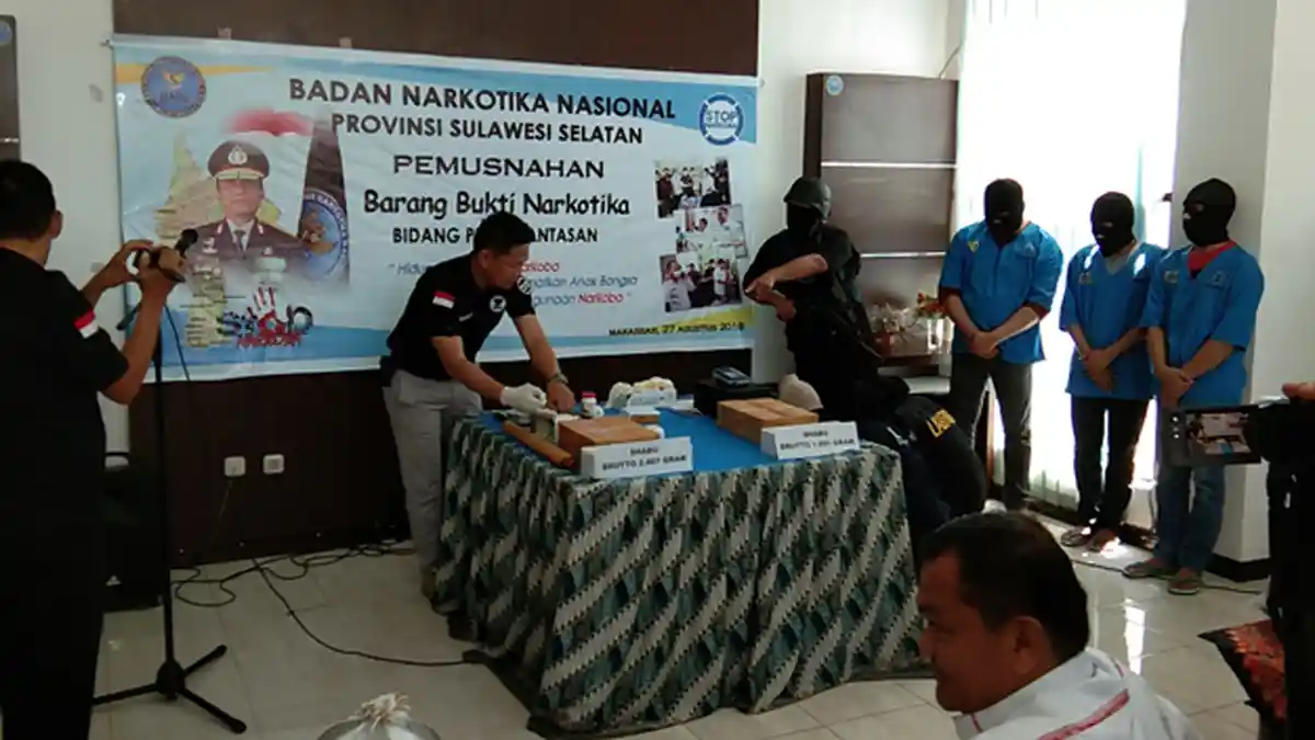 BNNP Sulsel Bakar 4,8 Kg Sabu-sabu