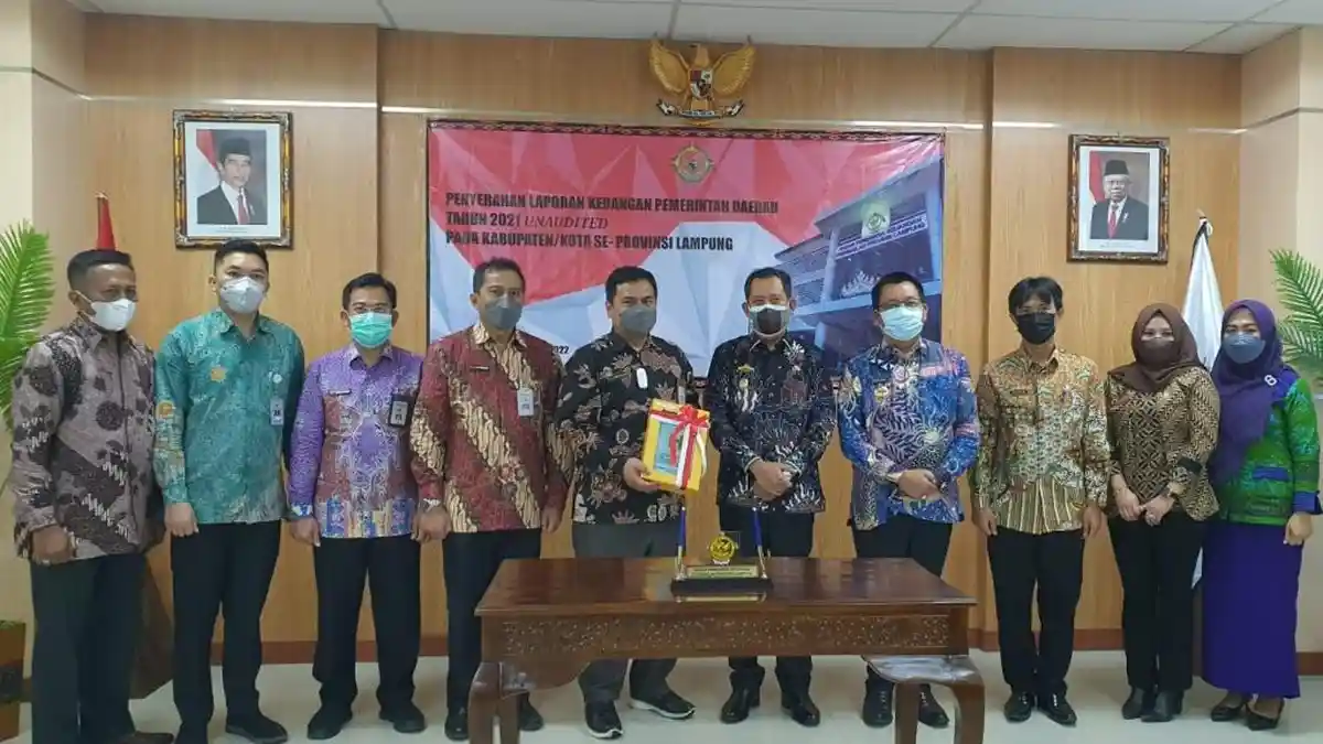 Pemkab Tanggamus Serahkan LKPD TA 2021 ke BPK Perwakilan Lampung