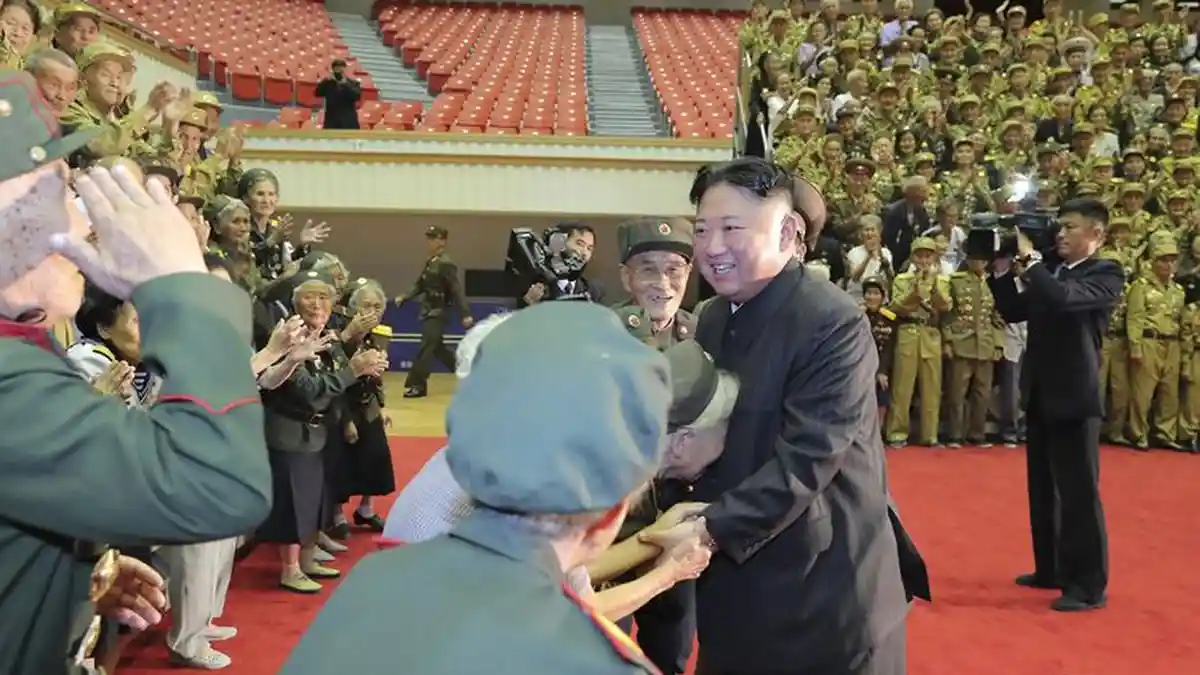 Lagi, Kim Jong Un Tampil di Depan Publik dengan Potongan Badan Kurus Bikin Heboh