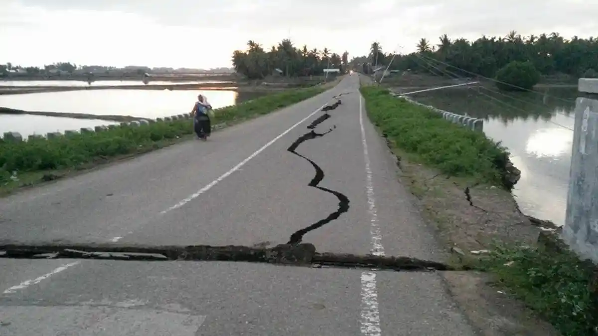 Gempa Bumi Sabtu Dini Hari (01/05/21), Info BMKG, Korban serta Kerusakan, Ini Magnitudo & Lokasinya