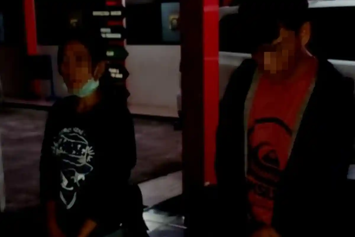 Asyik Nongkrong Digaruk Polisi Gara-gara Tak Indahkan Imbauan Pemerintah