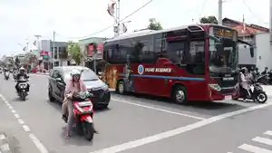 Bus-trans-Kebumen.jpg