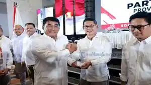 Hengky-Honandar-resmi-bergabung-dengan-Partai-Gerindra-Sulut-d.jpg