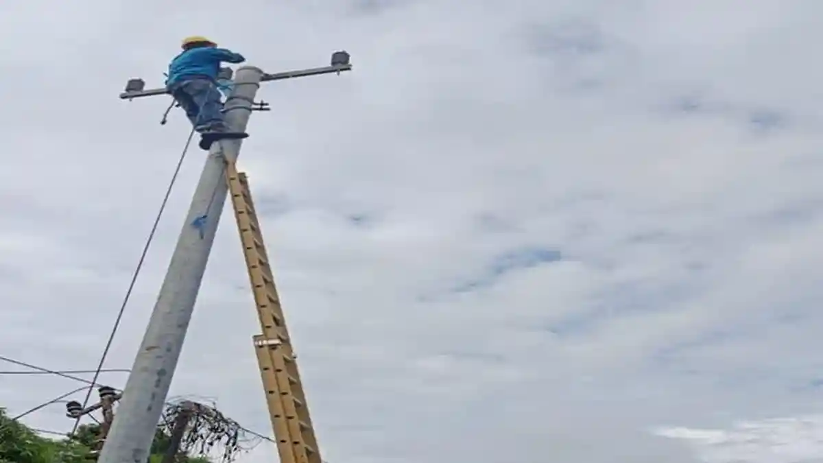 PLN ULP Muara Enim Himbau Masyarakat Waspada Bahaya Listrik di Musim Hujan