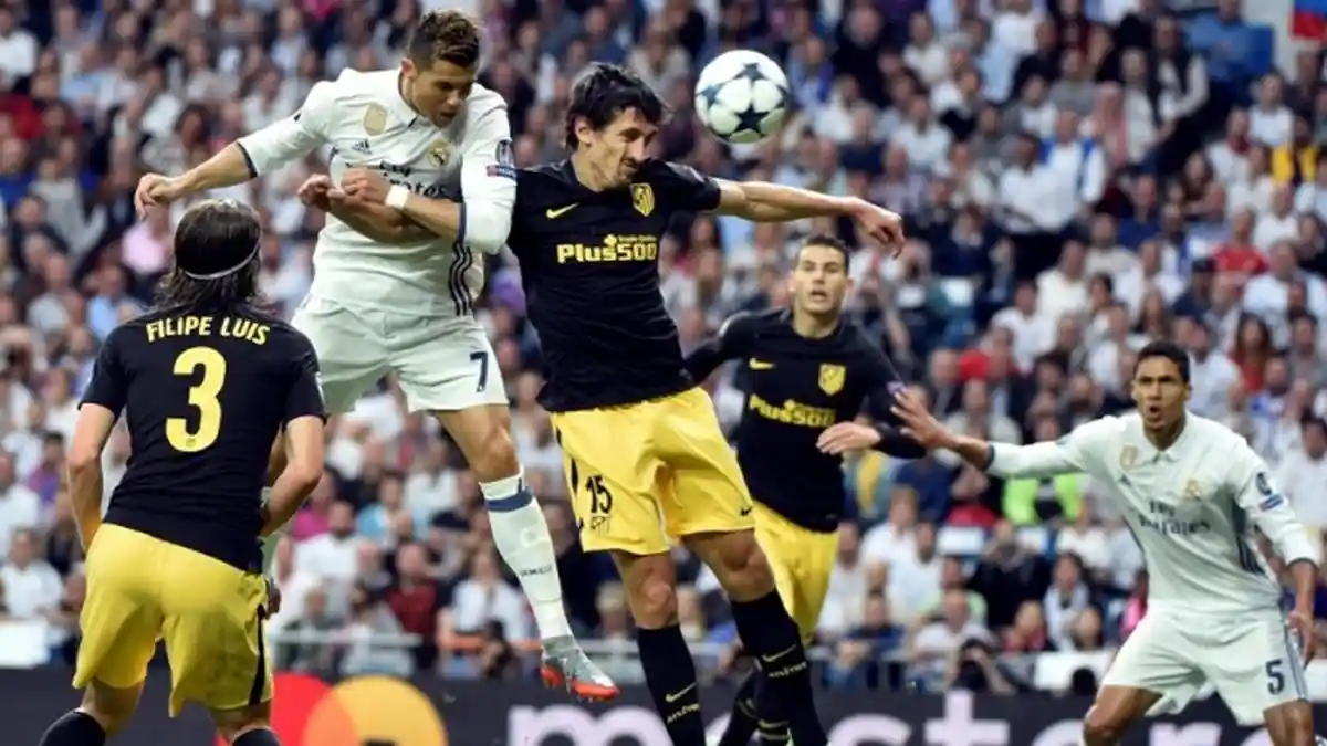 Satu Kaki Real Madrid di Final Lewat 'Hat-trick' Ronaldo Usai Taklukkan Atletico