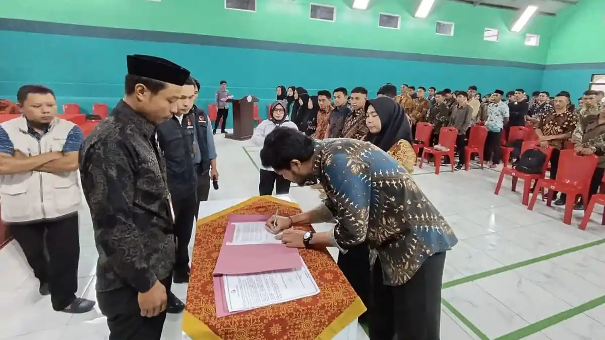 Bawaslu Gowa Lantik 1.186 Pengawas TPS Pilkada Serentak 2024