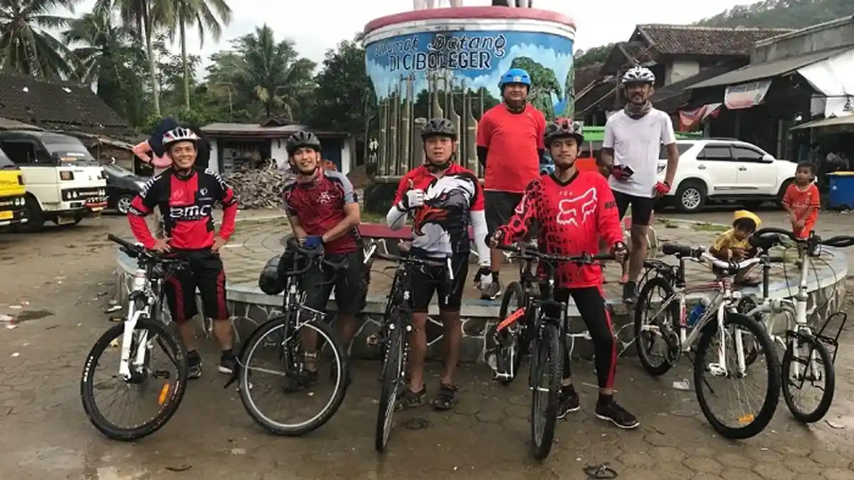 Cihuynya Gowes ke Baduy