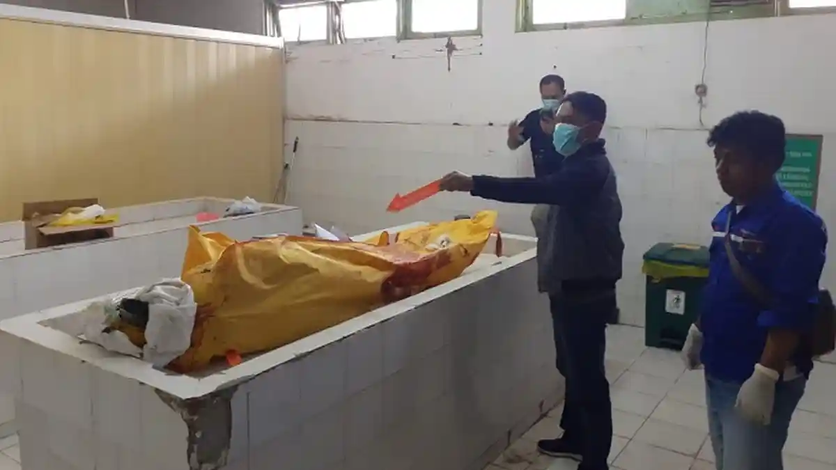 Selamatkan Kawan Dari RTG, Pekerja Pelabuhan Trisakti Ini Tewas Terlindas Alat Pemindah Kontiner
