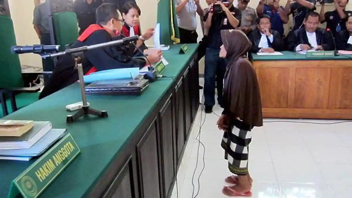 Nenek Asyani: Saya Pasrah, Mau Bagaimana Lagi
