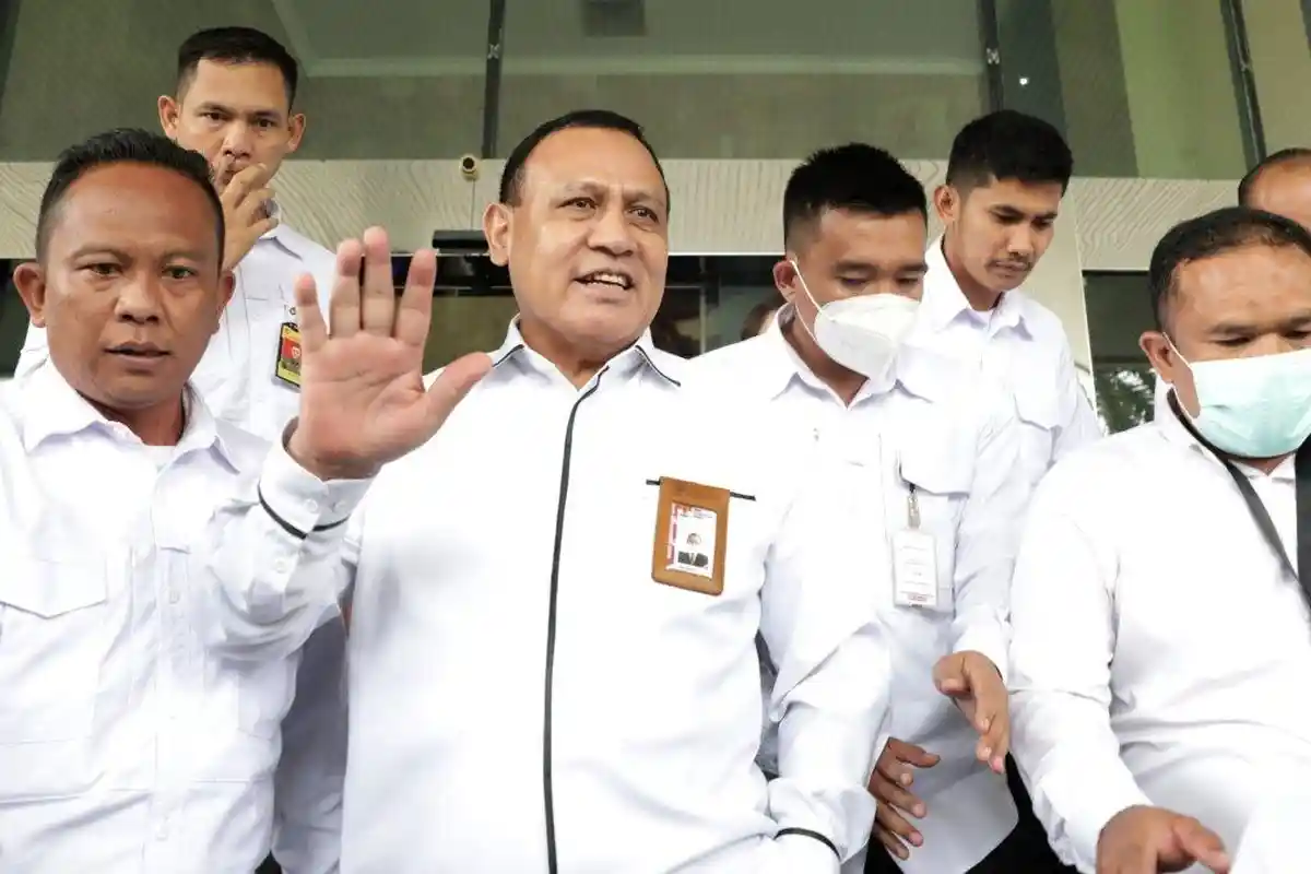 KPK Beberkan Alasan Tarik Ajudan Hingga Tak Beri Beri Bantuan Hukum ke Firli Bahuri