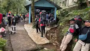 Pendakian-jalur-cetho.jpg