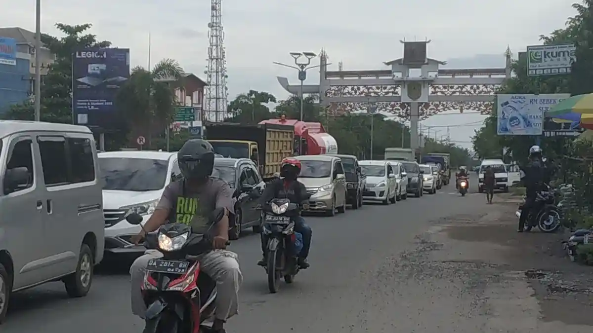 Posko PSBB Kertak Hanyar, Petugas Belum Melihat Ada Tanda-tanda Pemudik Melintas