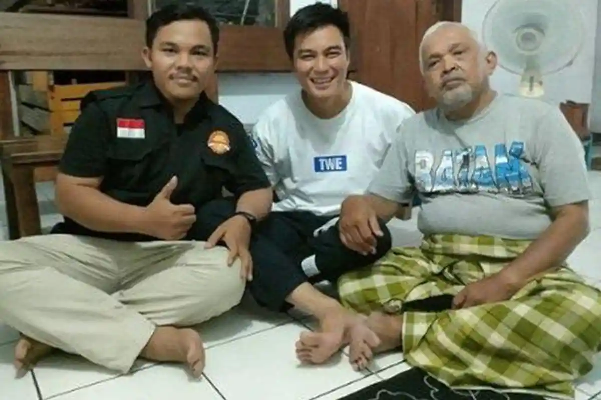 Tetangga Bongkar Sosok Kakek Suhud yang Sebenarnya: Bingung Kita, Beda sama yang Diomongin