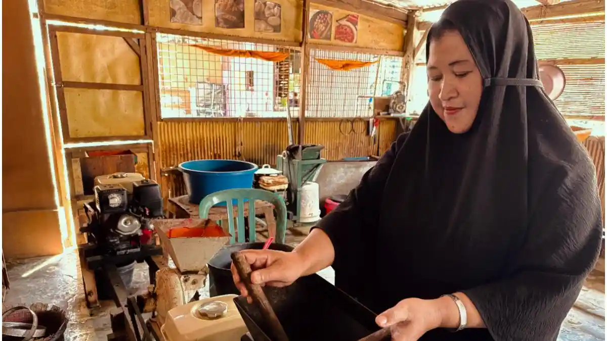 Ditinggal Mati Suami, Kisah Parida Bangun Usaha Penggilingan demi Anak