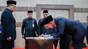 Sekda_Dumai_lantik_54_Pejabat_Administrator_dan_Pengawas_di_Lingkungan_Pemko_Dumai.jpg