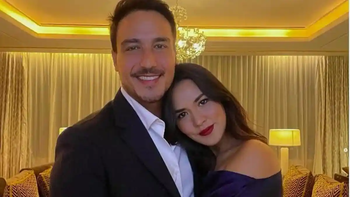 Hamish Daud Beberkan Perbedaan Raisa Saat di Rumah dan di Atas Panggung