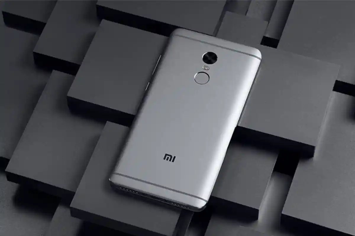 Smartphone Terbaru Desember 2016 - Muncul di Akhir Tahun! Berikut Opsinya. No 2 Edisi Khusus