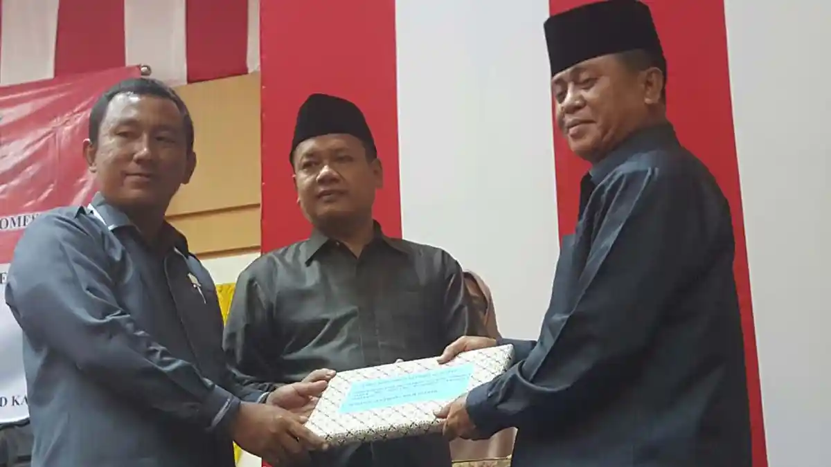 Heboh! Beredar Kabar Ketua Partai Demokrat Bintan Dicopot, Ini Jawaban Agus Wibowo!