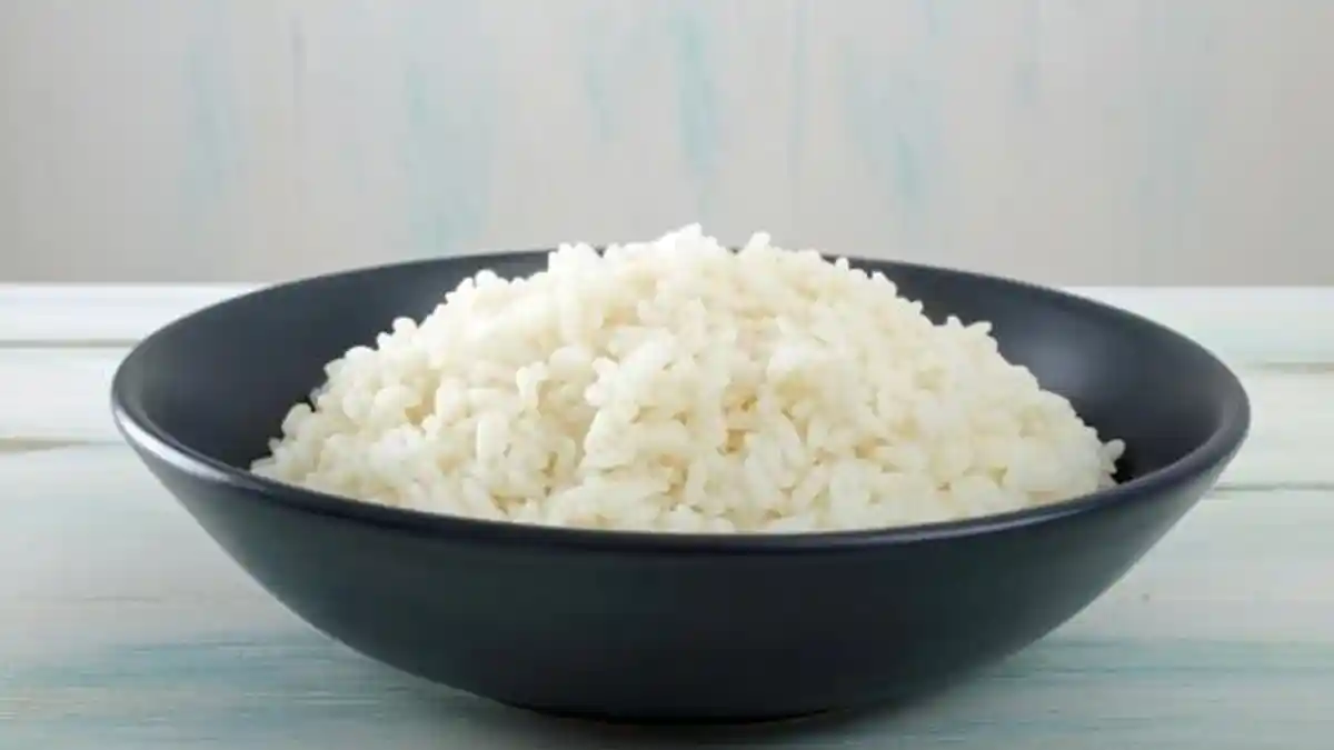 STOP, Jangan Lagi Panaskan Nasi Sisa Kemarin, Dampaknya Sangat Bahaya