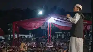 Tablig-Akbar-Ustaz-Adi-Hidayat-di-Lapangan-Upacara-Bale-Kota-Tasikmalaya-2962024.jpg