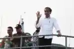 Presiden Jokowi Menyusuri Sungai Kapuas Pontianak
