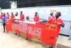 Buruh PT KBS Tangeran Korban PHK Unjuk Rasa