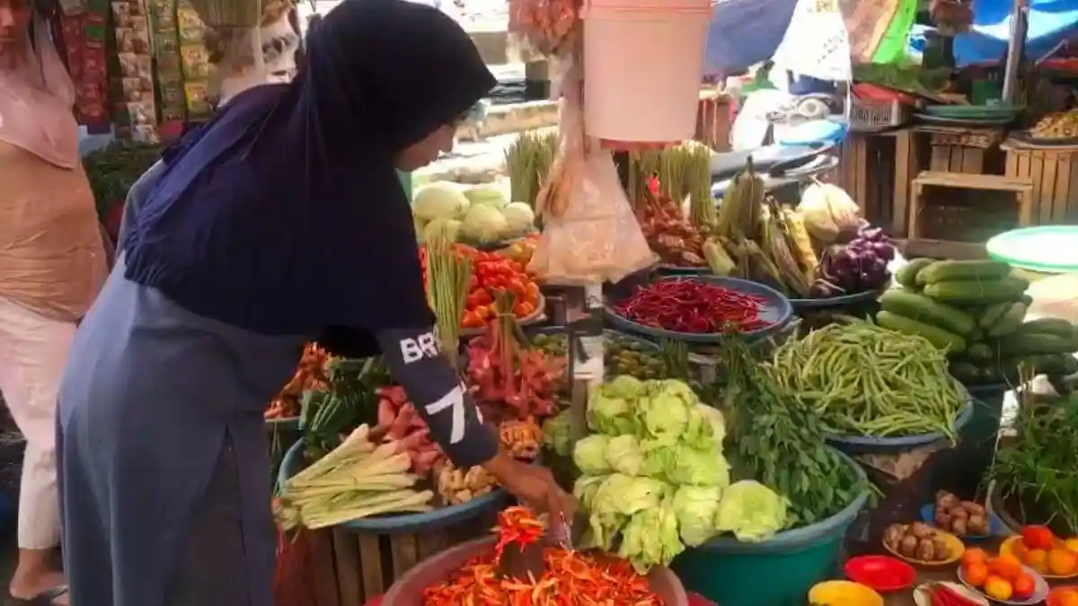 Sejumlah Bahan Dapur di Pasar Mardika Ambon Naik, Segini Harganya