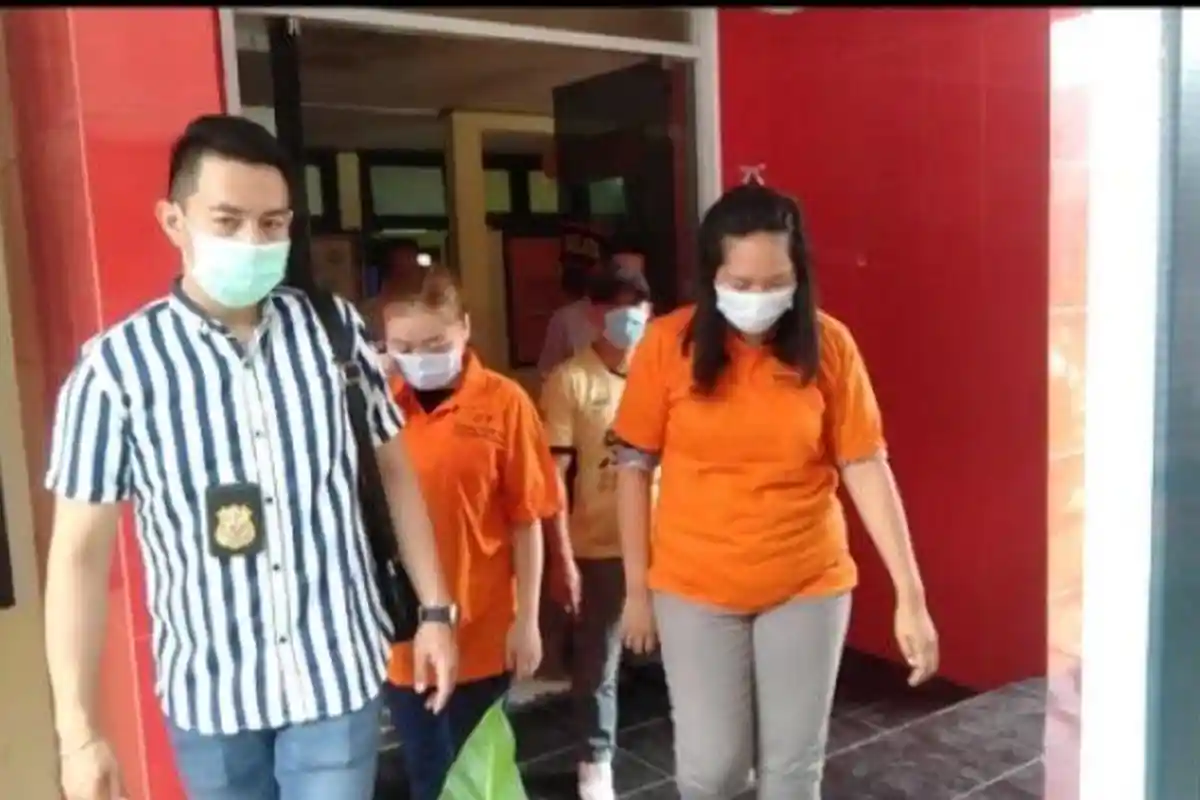 2 Wanita Gelapkan Uang Perusahaan Rp 600 Juta, Dibelikan iPhone 12 Pro Max hingga Mobil