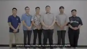 Tampang-keenam-mahasiswa-Unpri-memberikan-klarifikasi-soal-adanya-dua-mayat.jpg