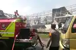 Kandang-ayam-milik-perusahaan-peternakan-di-wilayah-Desa-Karihkil-Kecamatan.jpg