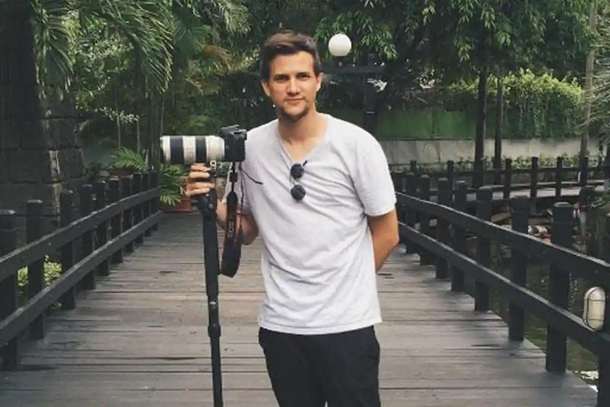 Lama Tak Terlihat, Stuart Collin Mantan Suami Risti Tagor Kepergok Liburan dengan Angela Panari