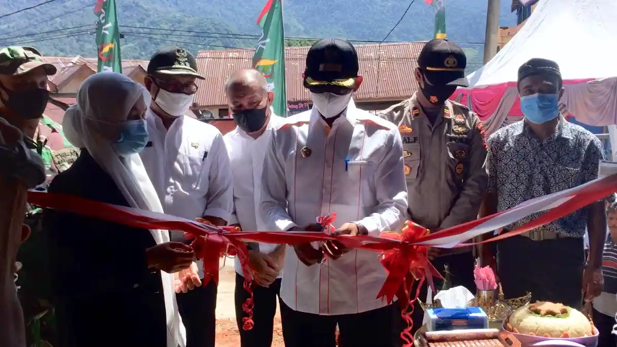 Gedung Baru Pasar Inpres Tapaktuan Diresmikan