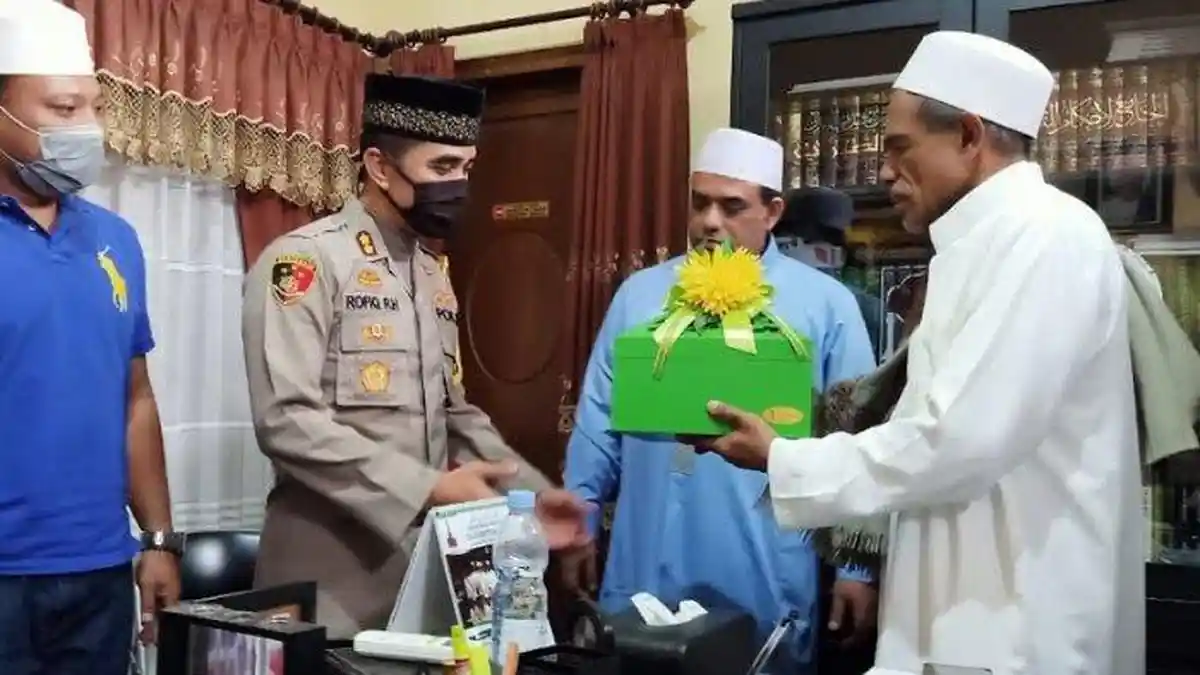 FAKTA Perdamaian Habib Umar Assegaf dan Satpol PP: Ada Kesalahpahaman, Tak Lapor Polisi