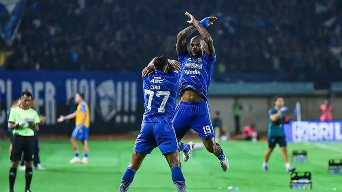 David da Silva Diragukan Tampil Lawan PSM, Persib Bakal Andalkan Gervane Kastaneer 